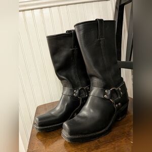 Frye Harness 12R Womens Size 7.5